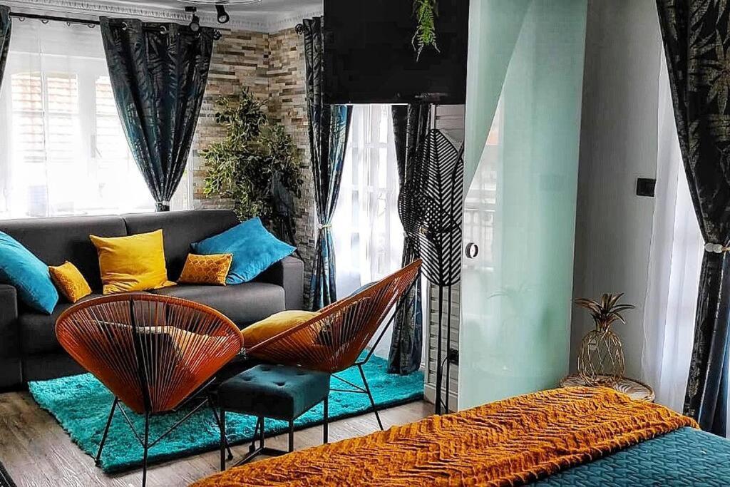 Hoja De Arce - Apartamento Rural กาสโตร-อูร์เดียเลส ภายนอก รูปภาพ